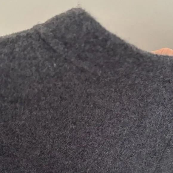 'S Max Mara Wool Sleeveless Top Gray (size 12) - Picture 4 of 4